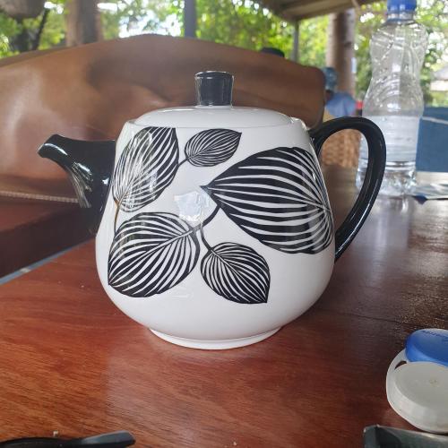 Tea pot